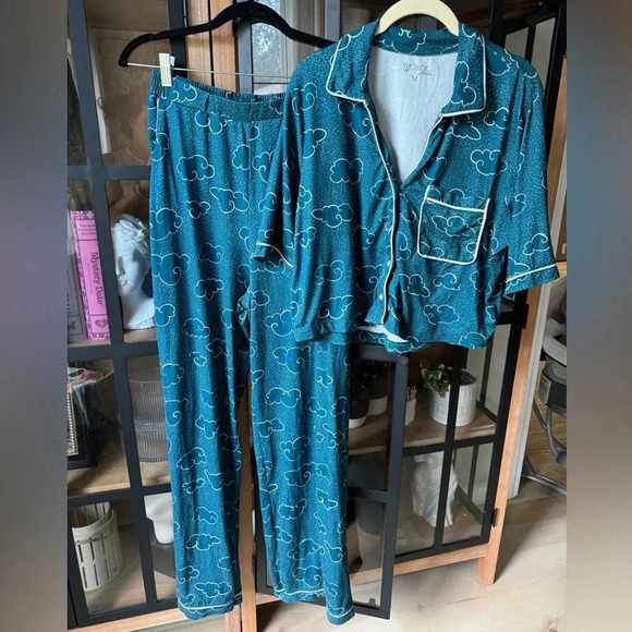 WILDFOX Pajamas Set Up In The Air Short Sleeve pants button fown shirt clouds - Picture 7 of 7